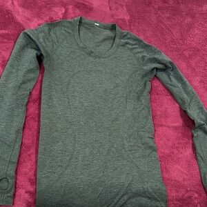 lululemon athletica Gray Long Sleeve Top
